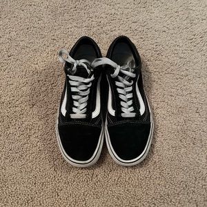 Black vans oldskool shoes